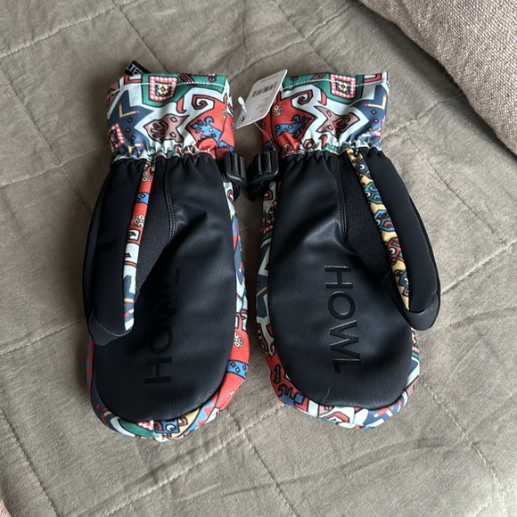 Howl Mittens Persian Rug Print - Picture 3 of 4